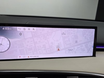 2024 Genesis GV70 — миниатюра 14