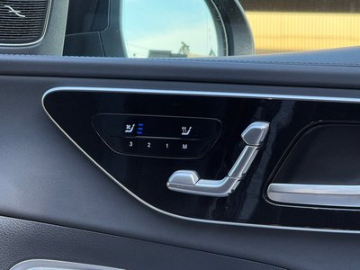 2025 Mercedes-BENZ C-CLASS AMG — миниатюра 27