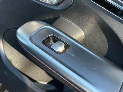 2025 Mercedes-BENZ C-CLASS AMG — миниатюра 39