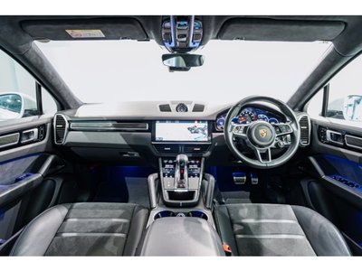 PORSCHE CAYENNE - 7