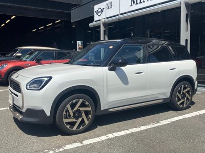 2025 MINI COOPER COUNTRYMAN photo 8