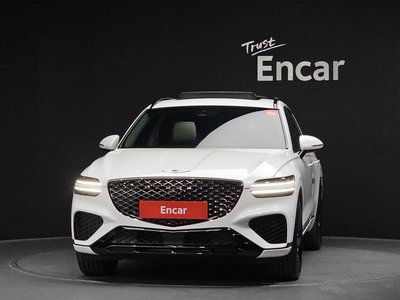 صورة 2 لـ 2024 Genesis GV70