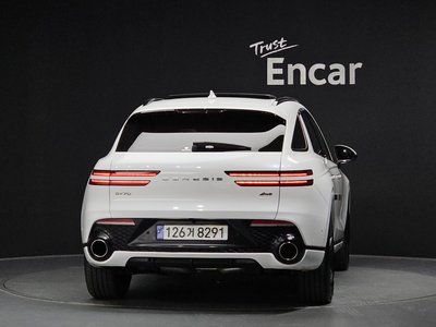 صورة 4 لـ 2024 Genesis GV70