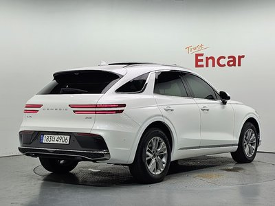 صورة 4 لـ 2024 Genesis GV70