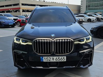 2022 BMW X7 — фото 2