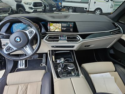 2022 BMW X7 — фото 4