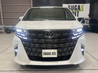 2026 Toyota ALPHARD photo 2