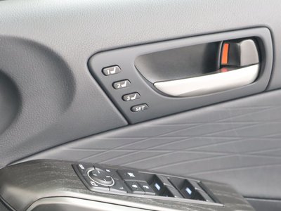2023 Lexus IS — миниатюра 21