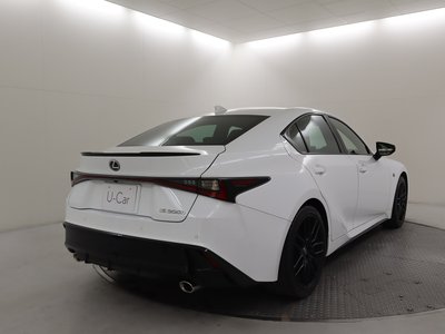 صورة 8 لـ 2023 Lexus IS