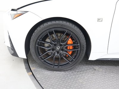 2023 Lexus IS — миниатюра 27
