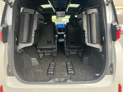 2025 Toyota ALPHARD 缩略图 19