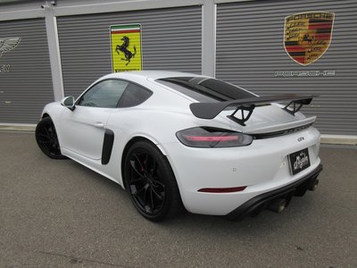 PORSCHE 718 CAYMAN - 4