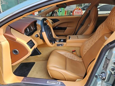 ASTON MARTIN RAPIDE - 6