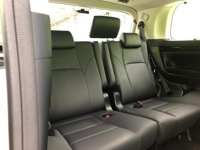 2022 Toyota ALPHARD — фото 6