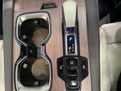 LEXUS RX 2023 thumbnail 32