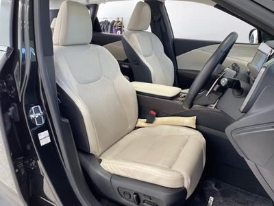 LEXUS RX 2023 thumbnail 15