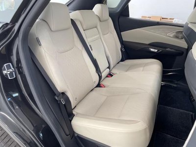 LEXUS RX 2023 thumbnail 16