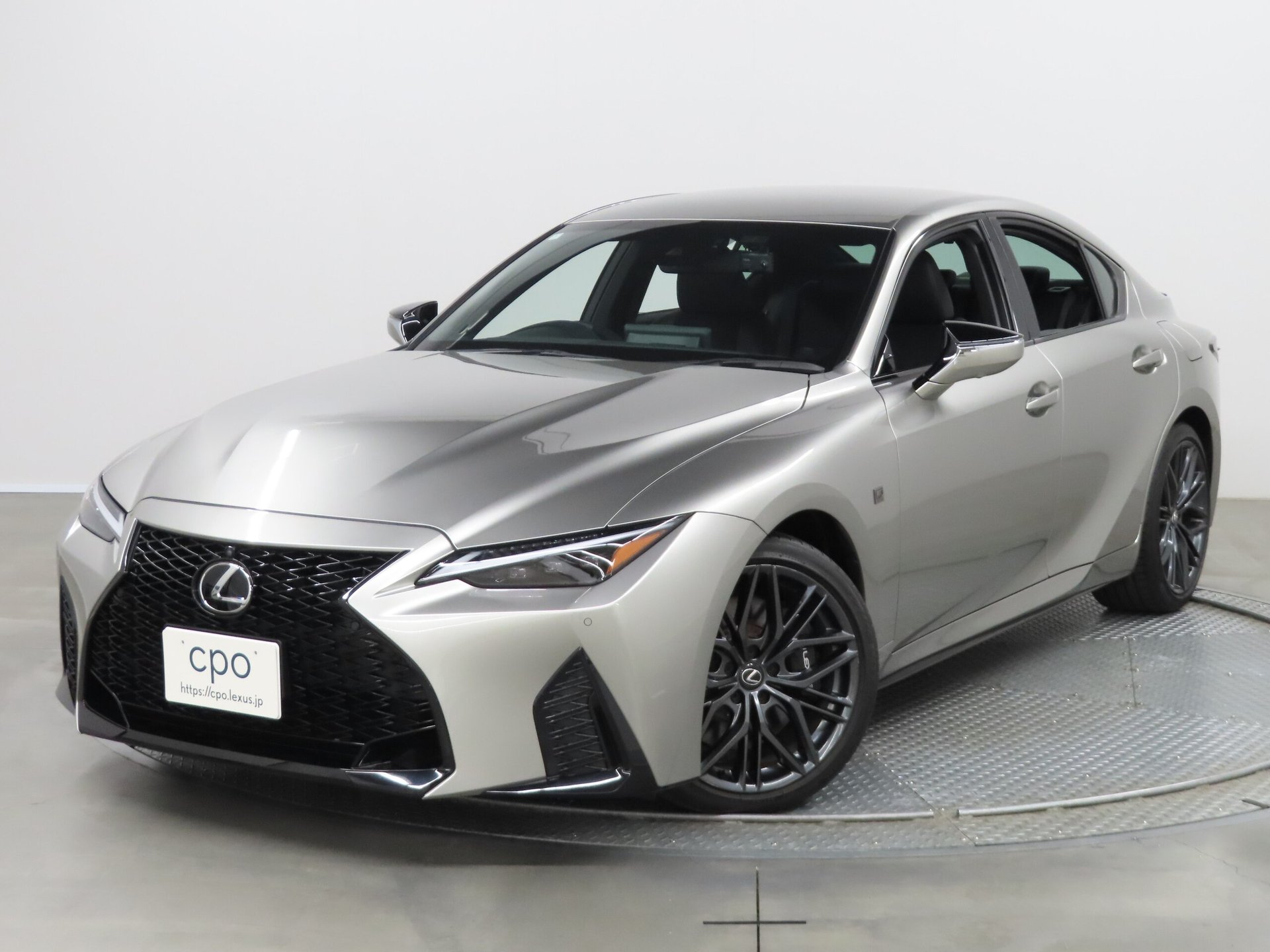 LEXUS IS - View 1