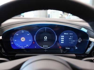 2025 Porsche MACAN — миниатюра 16