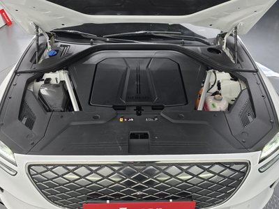 GENESIS ELECTRIFIED GV70 - 7