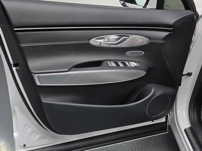 صورة مصغرة 14 لـ 2022 Genesis ELECTRIFIED GV70