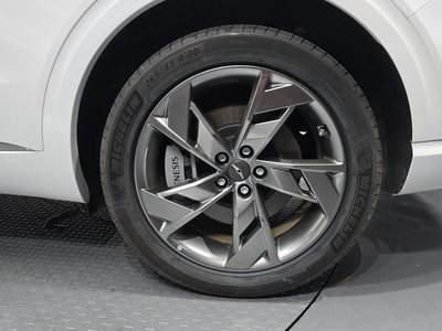 GENESIS ELECTRIFIED GV70 - 8