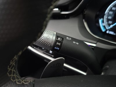 صورة مصغرة 28 لـ 2022 Genesis ELECTRIFIED GV70