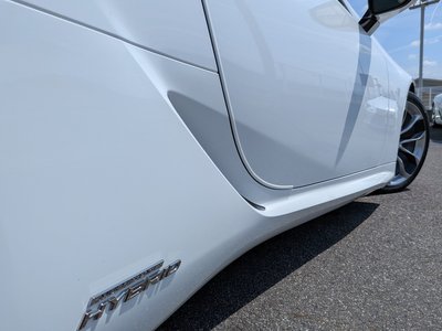 صورة مصغرة 12 لـ 2017 Lexus LC
