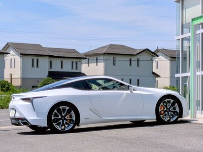 صورة 34 لـ 2017 Lexus LC