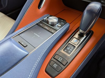 صورة 49 لـ 2017 Lexus LC