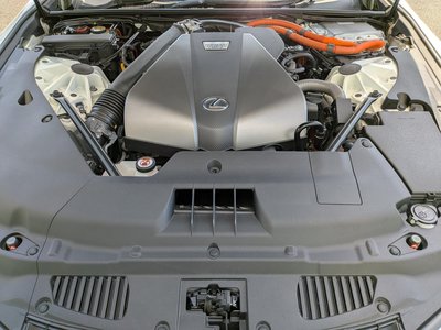 صورة 39 لـ 2017 Lexus LC