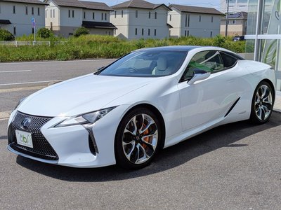 صورة 20 لـ 2017 Lexus LC