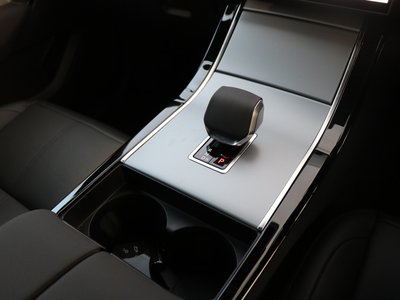 2024 LAND Rover RANGE ROVER VELAR — миниатюра 55