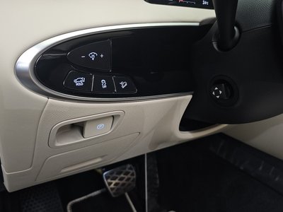 2025 Genesis GV70 — миниатюра 25