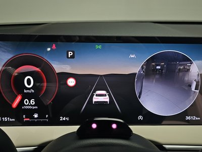 2025 Genesis GV70 — миниатюра 12