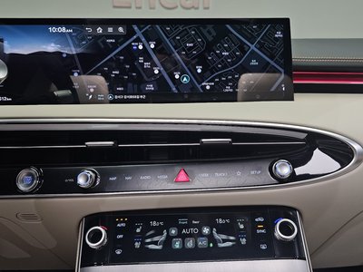 2025 Genesis GV70 — миниатюра 20