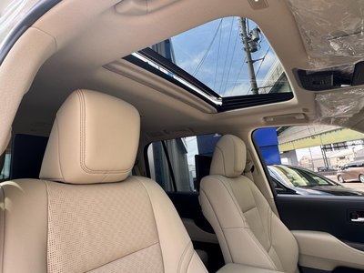 TOYOTA LAND CRUISER 300 - 4