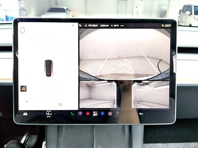 2022 Tesla MODEL Y thumbnail 11