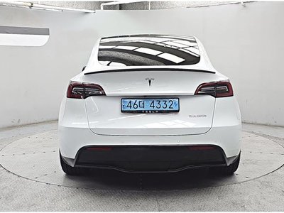 2022 Tesla MODEL Y — фото 2