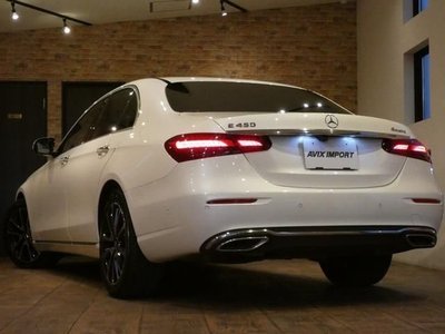 MERCEDES-BENZ E-CLASS - 2