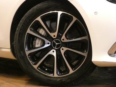 MERCEDES-BENZ E-CLASS - 6