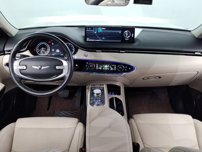 صورة 5 لـ 2023 Genesis GV70