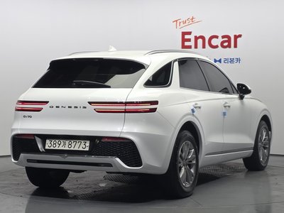 صورة 4 لـ 2023 Genesis GV70