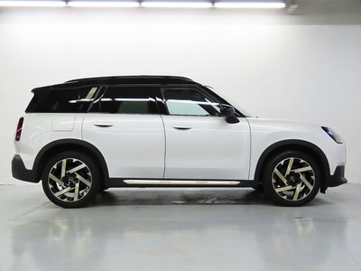2025 MINI COOPER COUNTRYMAN — фото 10