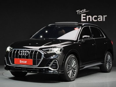 AUDI Q3 - 1