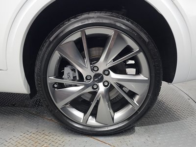 صورة 8 لـ 2024 Genesis GV70