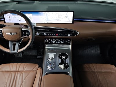 صورة 5 لـ 2024 Genesis GV70