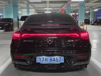 MERCEDES-BENZ EQE - 3