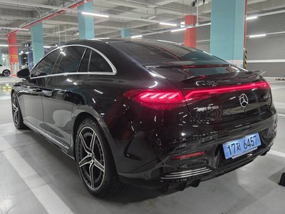 MERCEDES-BENZ EQE - 2