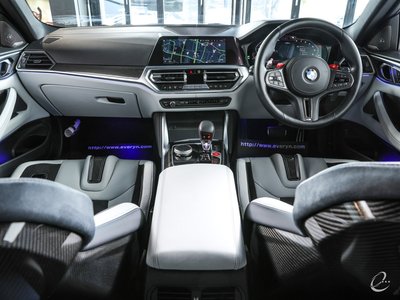 2022 BMW M4 COUPE photo 3